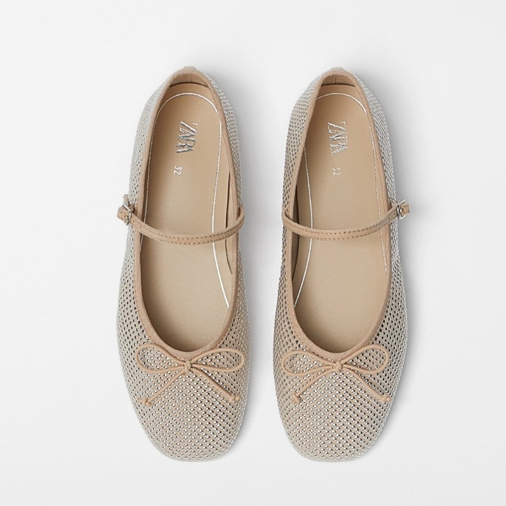 KIDS/ SPARKLY BALLET
FLATS
BEIGE - REF. 2503/930 5 (9.3 INCHES)